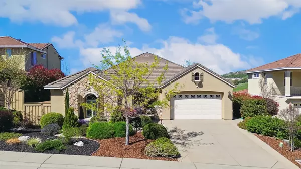 Folsom, CA 95630,2142 Fenceline DR