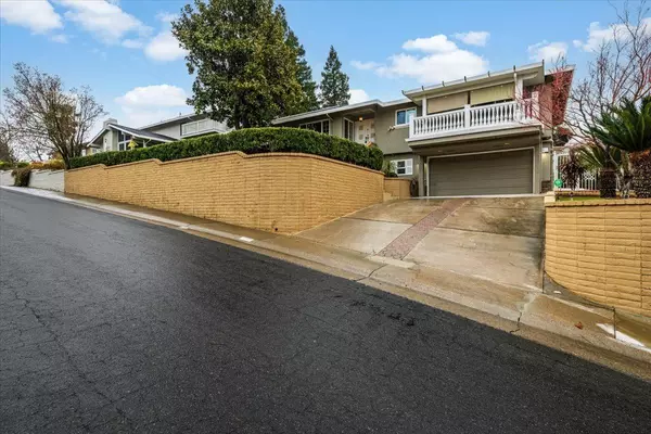 Carmichael, CA 95608,3006 Scenic Heights WAY