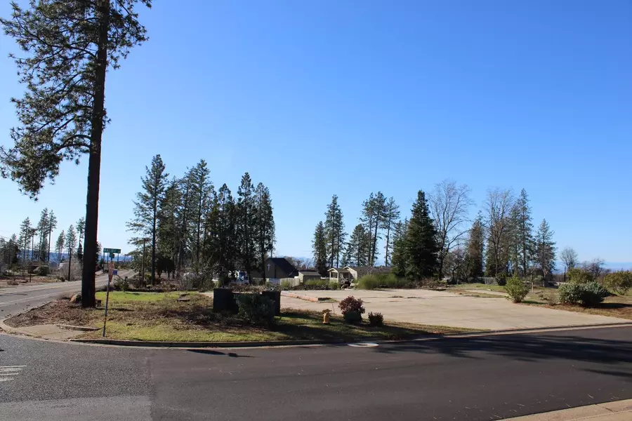 4972 Malibu DR, Paradise, CA 95969