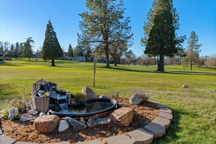 11018 Ringtail RD, Penn Valley, CA 95946