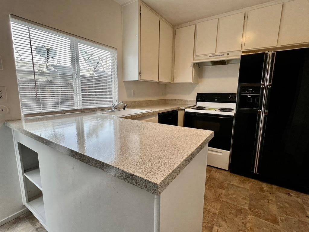 Sacramento, CA 95823,7732 La Mancha WAY