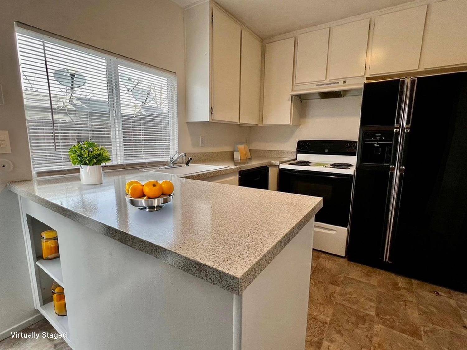 Sacramento, CA 95823,7732 La Mancha WAY