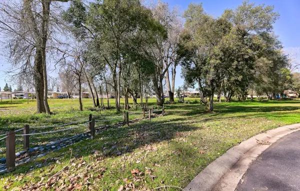 Citrus Heights, CA 95610,8351 Cedarwood LN