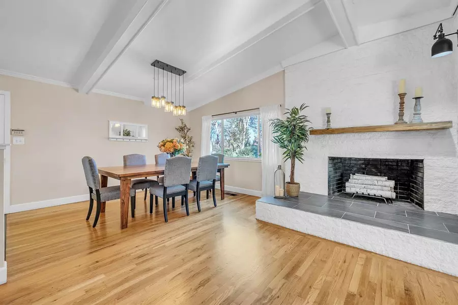 2580 Burl LN, Newcastle, CA 95658