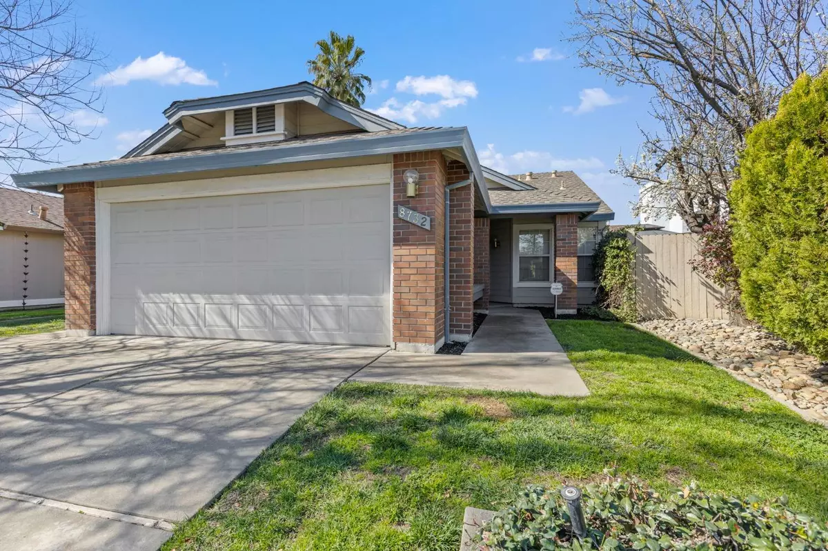 Sacramento, CA 95828,8732 Cord WAY