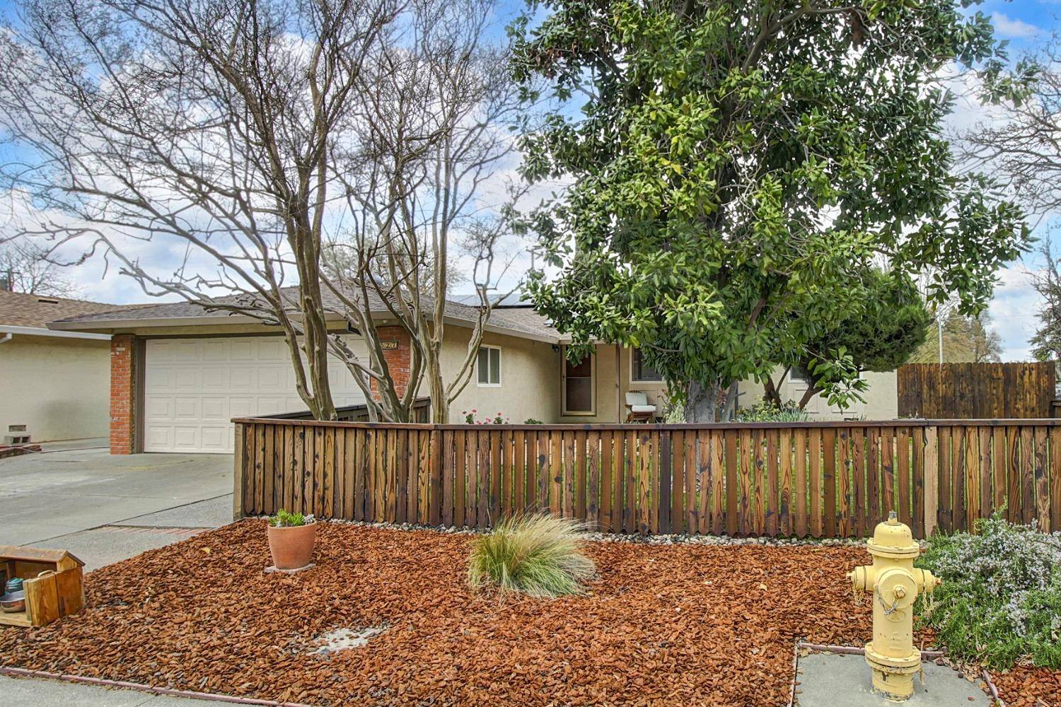 2527 Whittier DR, Davis, CA 95618