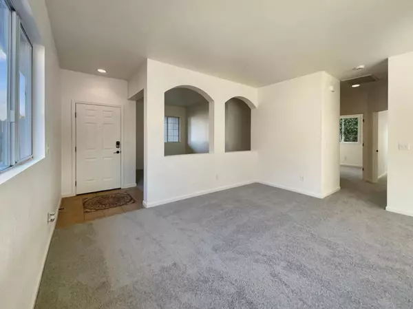 Galt, CA 95632,930 Cobden CT