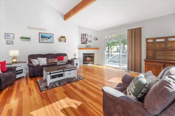 Murphys, CA 95247,213 Lupine LN