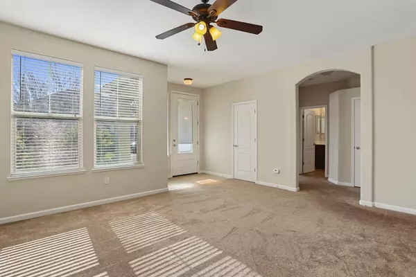 Patterson, CA 95363,1511 Oasis LN