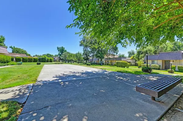 Carmichael, CA 95608,6105 Via Casitas