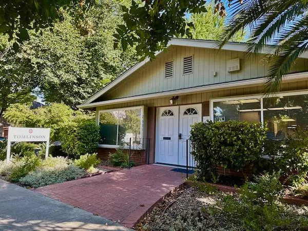 Sacramento, CA 95816,2601 Capitol AVE