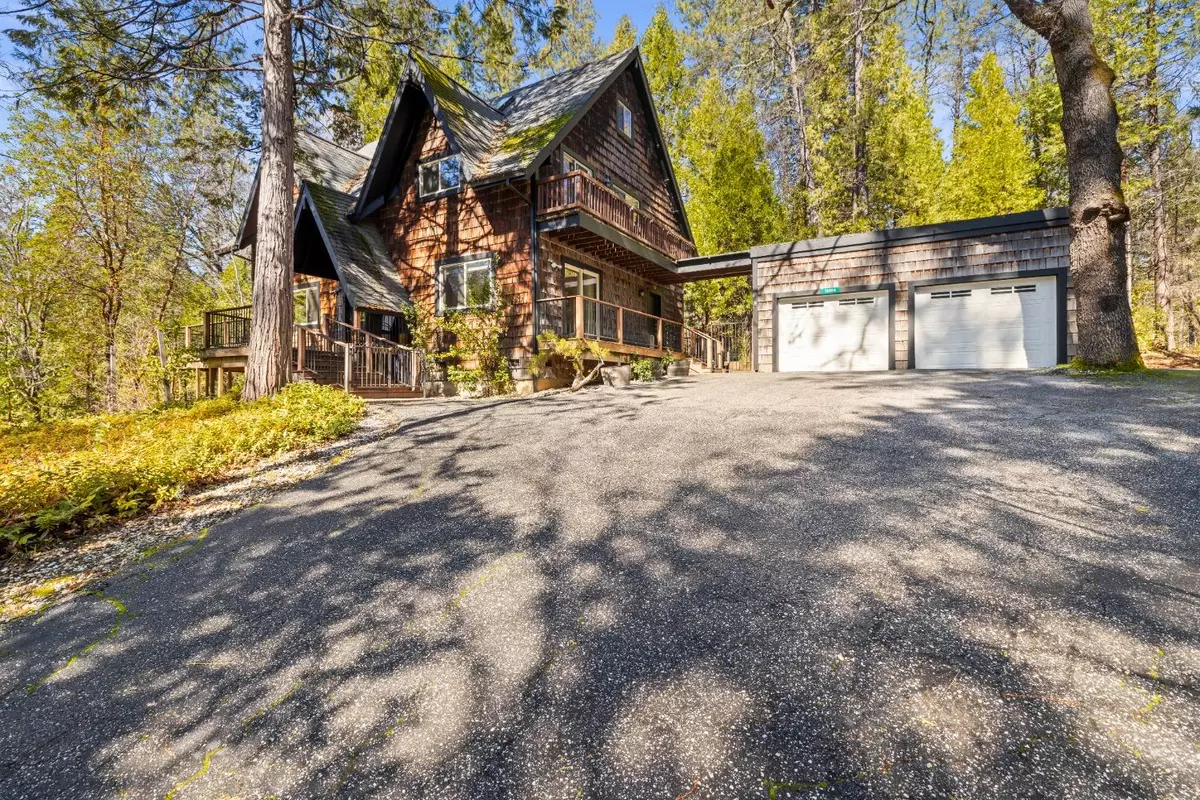 Nevada City, CA 95959,14862 Brush Creek CT