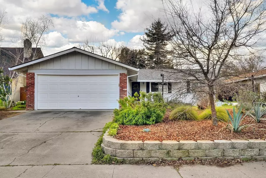 1321 Locust PL, Davis, CA 95618