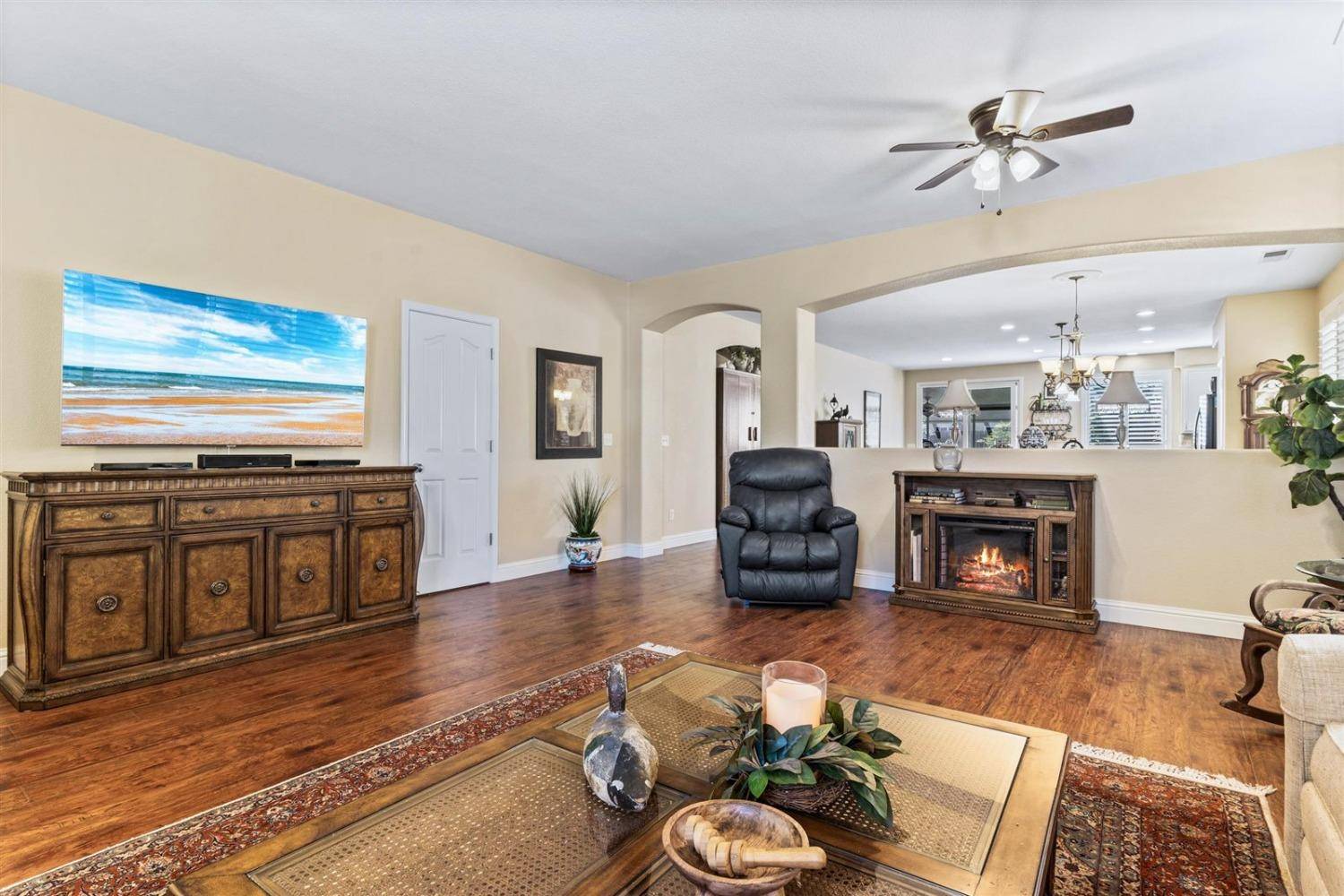 Yuba City, CA 95993,1438 Tori LN