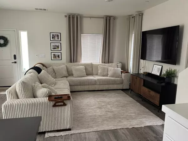 Roseville, CA 95747,5320 Cumberland DR