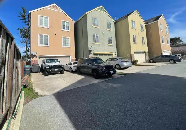 Marina, CA 93933,310 Carmel AVE