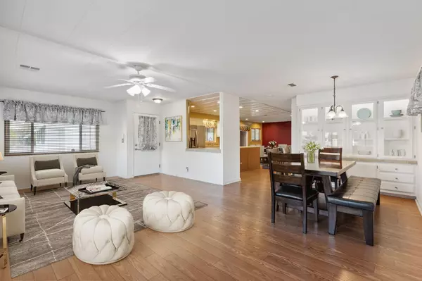 Folsom, CA 95630,266 Meadowrock WAY