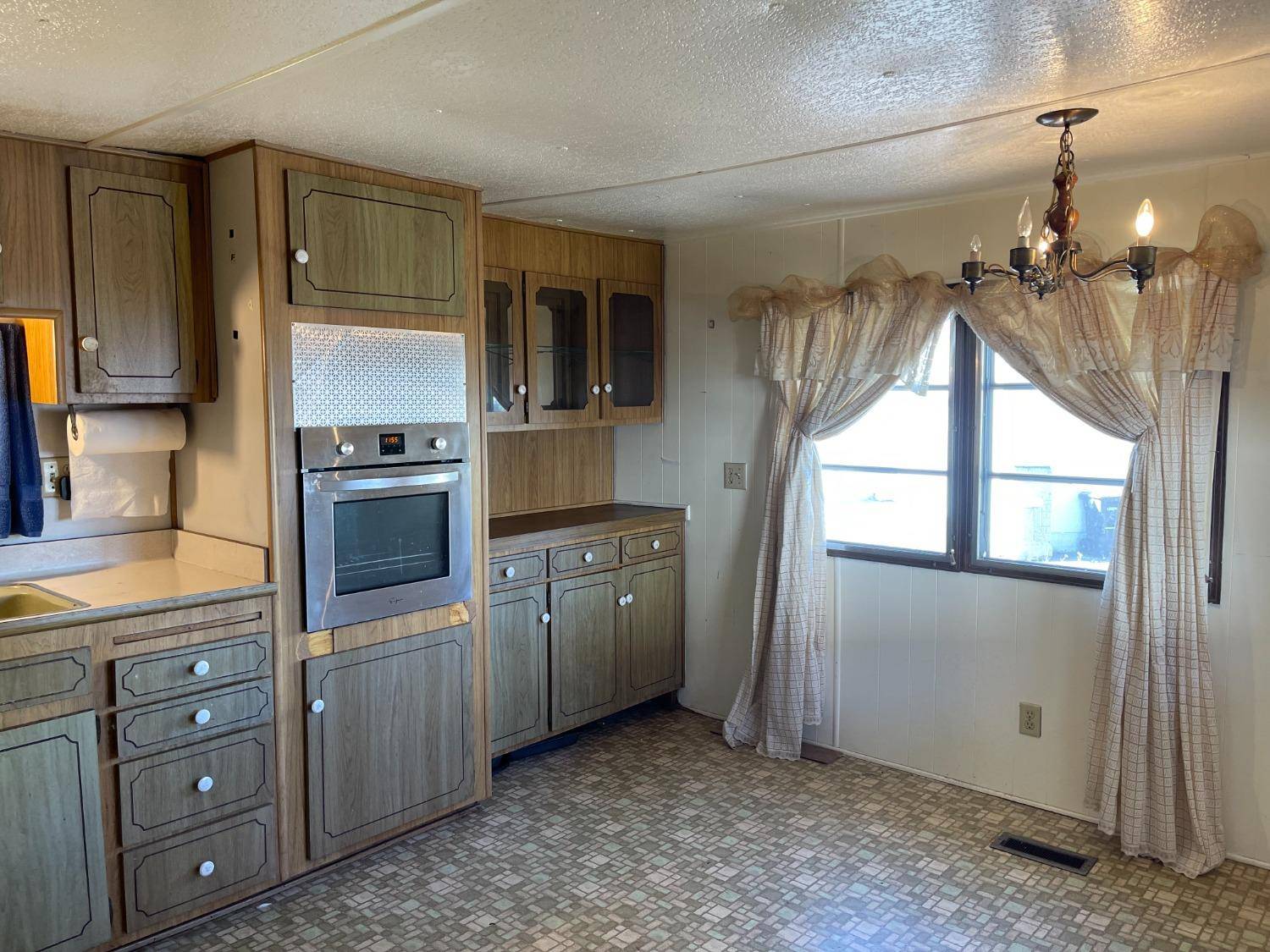 Citrus Heights, CA 95621,45 Saxton CIR