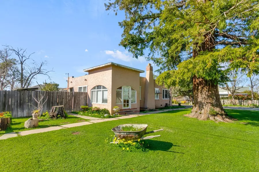 6905 8th ST, Rio Linda, CA 95673