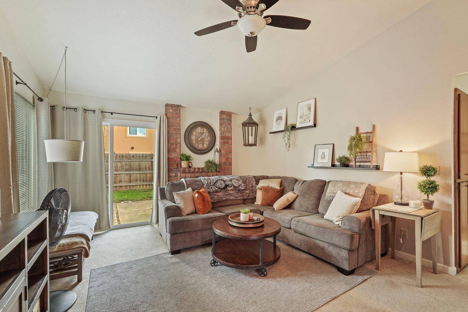 Rancho Cordova, CA 95670,2324 Pecan Grove WAY