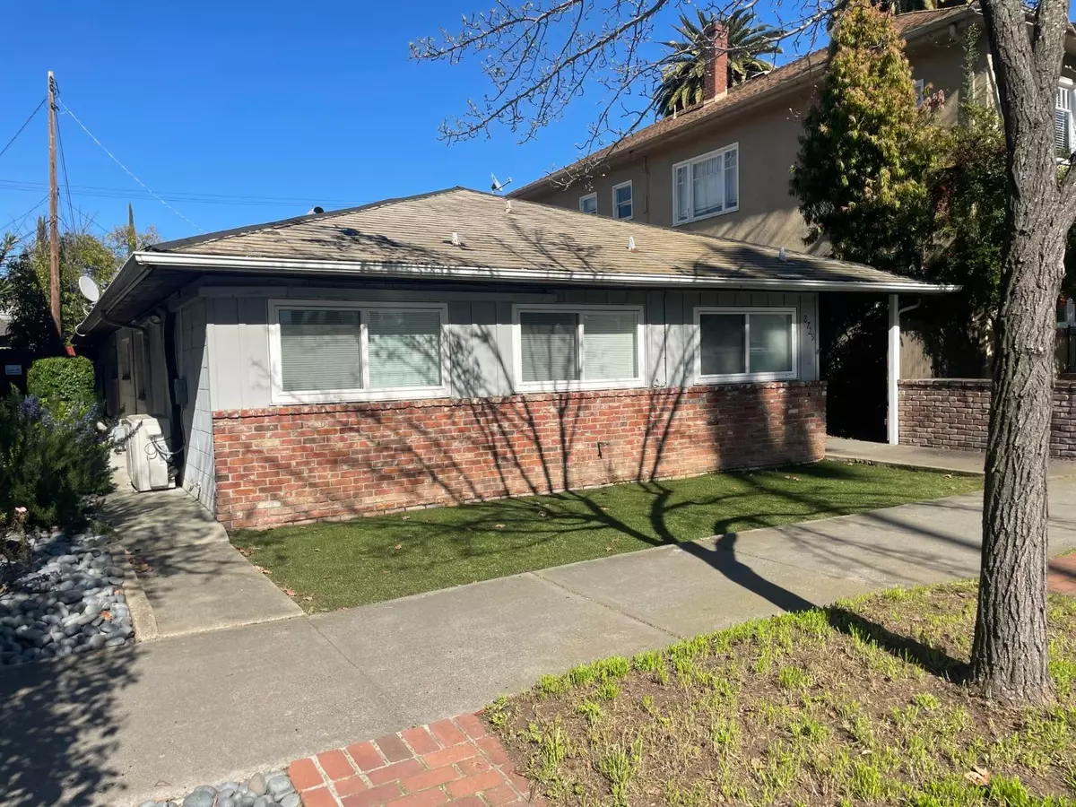Sacramento, CA 95816,2729 P ST