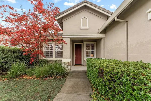 El Dorado Hills, CA 95762,3331 Besana DR