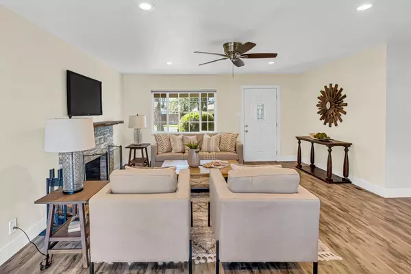 3224 Montclaire ST Sacramento, CA 95821