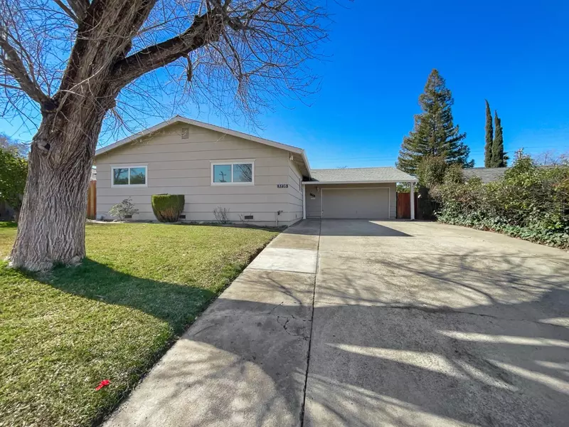 5735 Hesper WAY, Carmichael, CA 95608