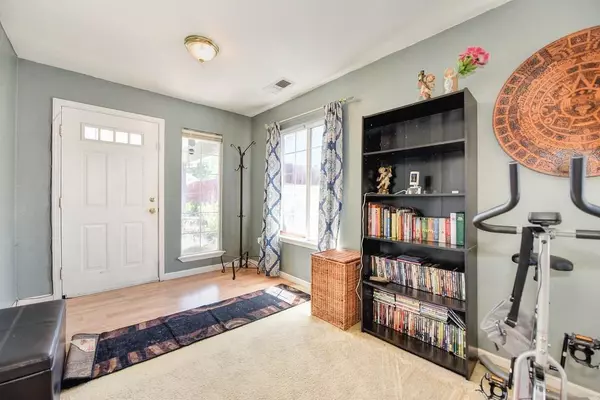 Sacramento, CA 95820,3449 21st AVE