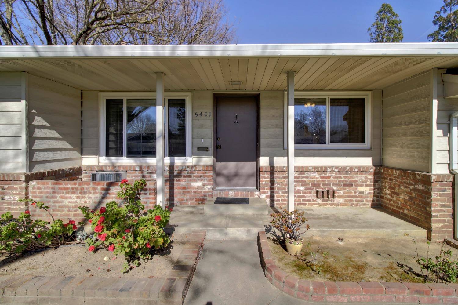 Sacramento, CA 95819,5401 Hale CT