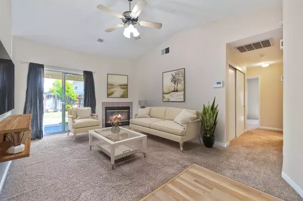 Sacramento, CA 95828,8211 Montreux WAY