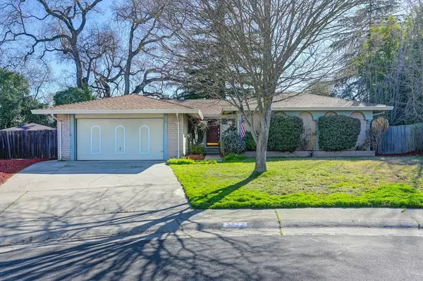 Fair Oaks, CA 95628,5322 Roundhill CT