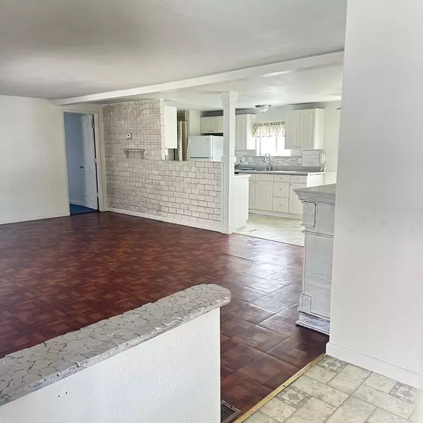 Tracy, CA 95376,812 W Clover #66