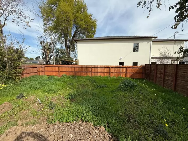 Sacramento, CA 95818,3235 Franklin BLVD