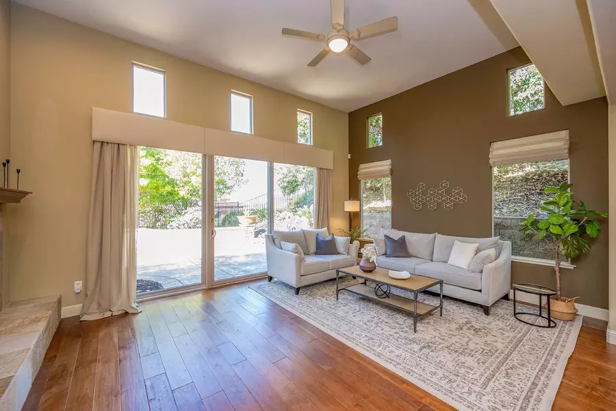 1018 Gamay DR, El Dorado Hills, CA 95762