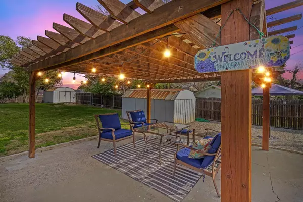 Orangevale, CA 95662,6304 Hickory AVE