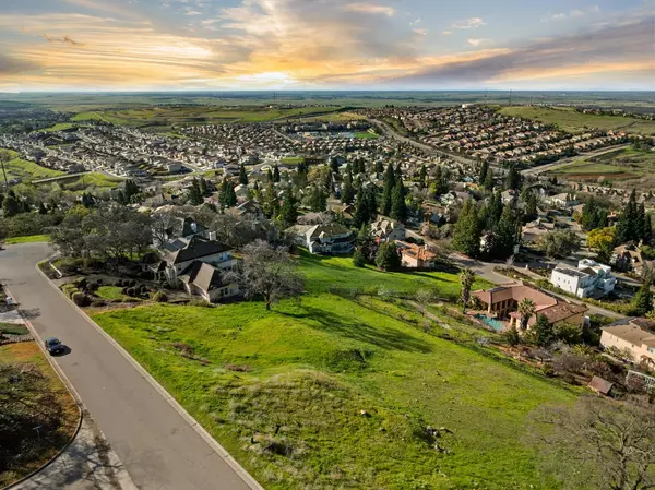 El Dorado Hills, CA 95762,1520 Barcelona DR