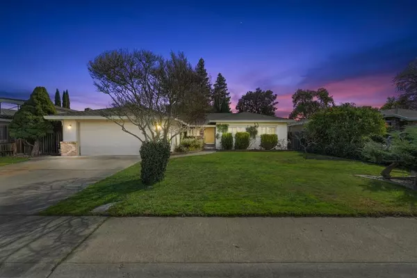 Sacramento, CA 95831,6816 Claiborne WAY