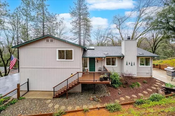 1155 Pleasant Ridge RD, Colfax, CA 95713