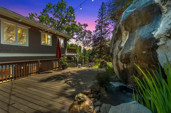 Mount Aukum, CA 95656,3137 Squirrel Hollow