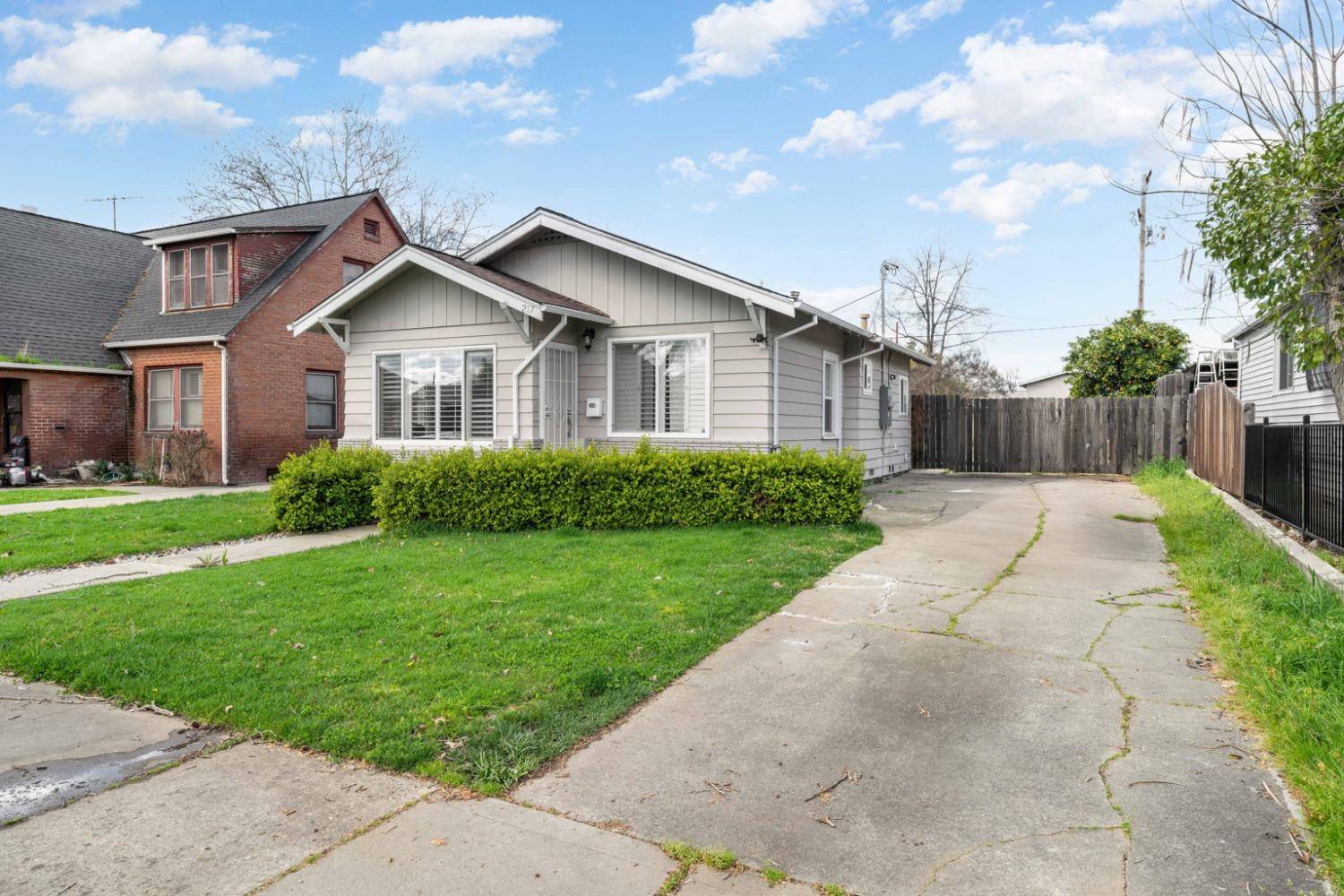 217 Sierra BLVD, Roseville, CA 95678