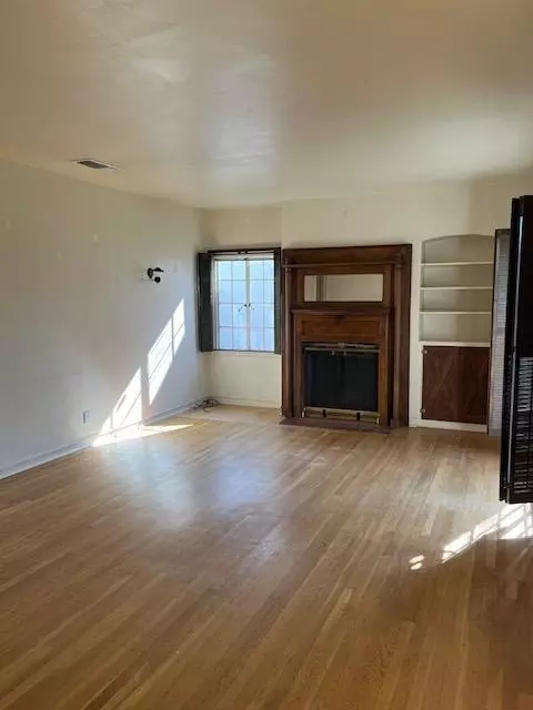 Sacramento, CA 95818,2717 22ND