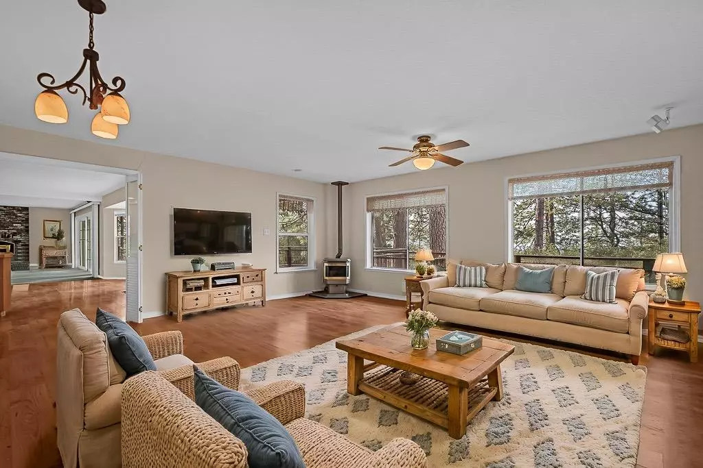 Pine Grove, CA 95665,11151 Quail DR