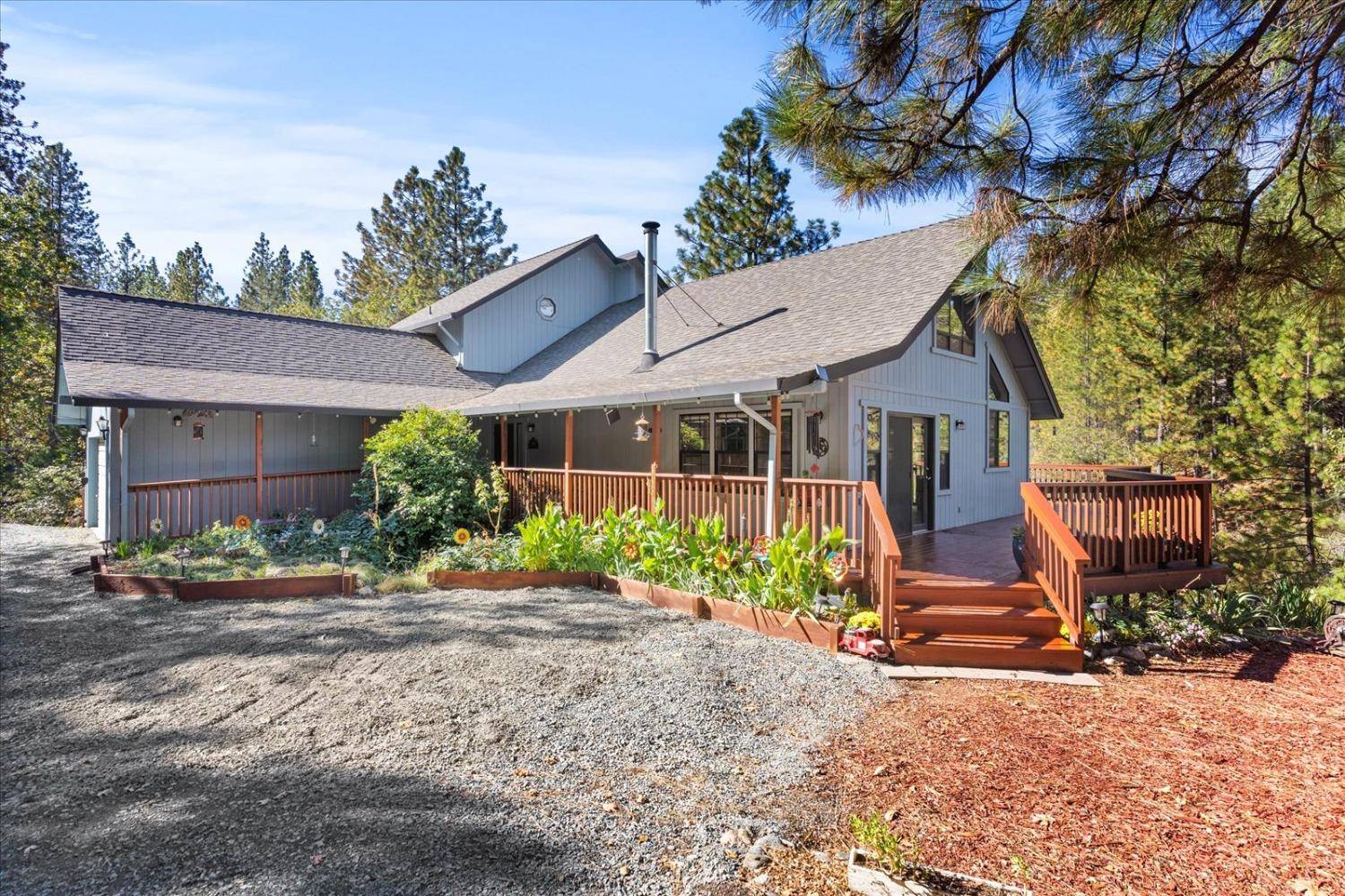 Colfax, CA 95713,24275 Grand View