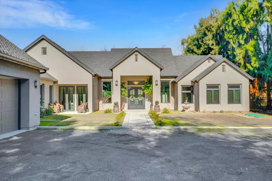 10012 River Ranch CT, Oakdale, CA 95361