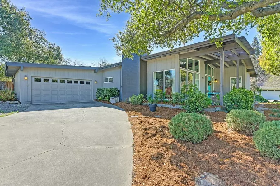 3343 Lynne WAY, Sacramento, CA 95821