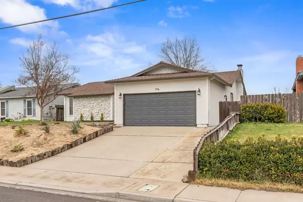 Oakdale, CA 95361,796 E C ST