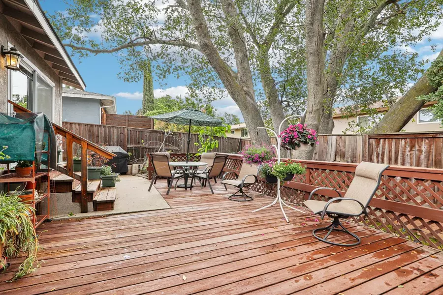 6942 Palmdell WAY, Fair Oaks, CA 95628