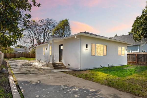 812 N Hobson AVE, West Sacramento, CA 95605