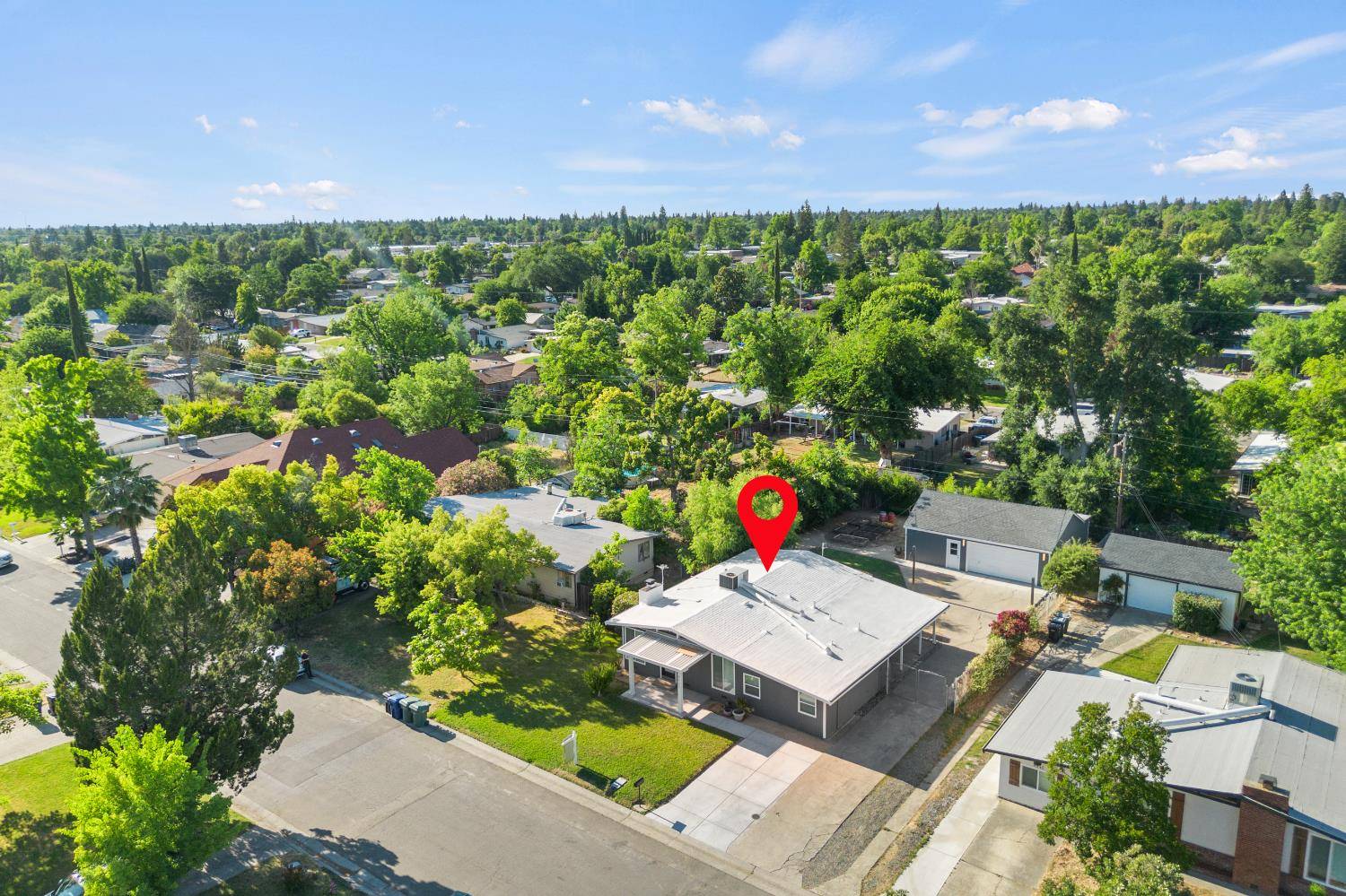 Carmichael, CA 95608,4937 Donovan DR